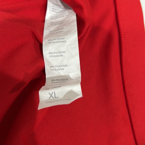 Fabletics New Sports Bra - Picture 4 of 4